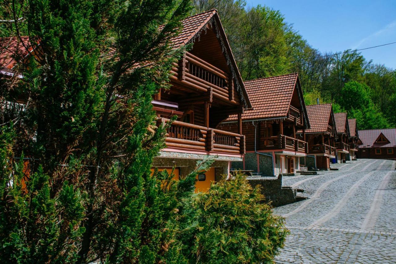 Toursit Complex Polyana Kvasova Hotel Exterior foto